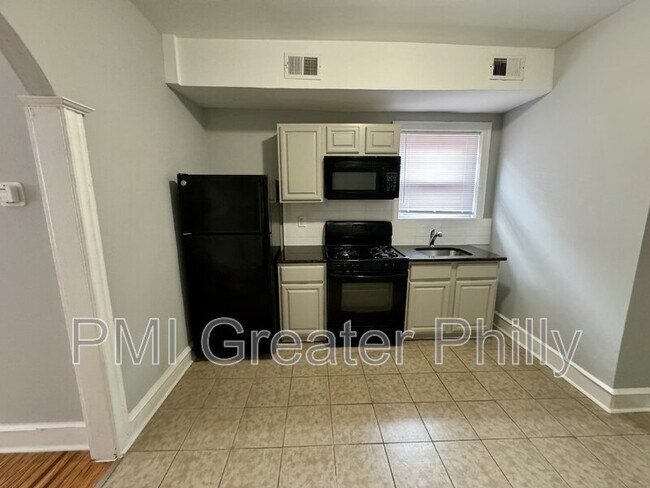 Foto del edificio - 4058 Parkside Ave