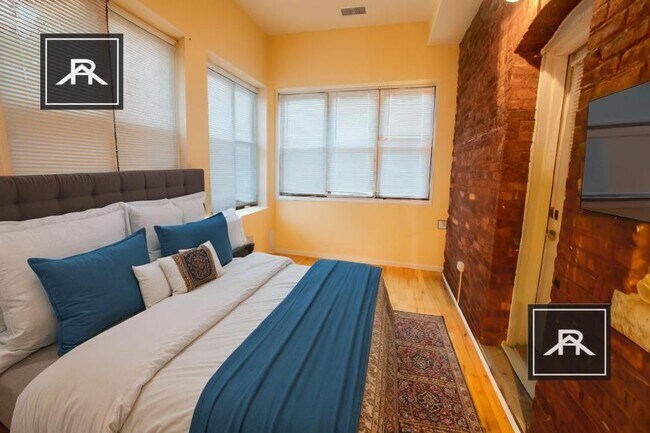 Foto del edificio - 3 bedroom in Brookline MA 02446