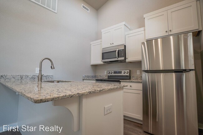 Foto del edificio - 2 br, 2 bath House - 664 N Honey Locust Bend