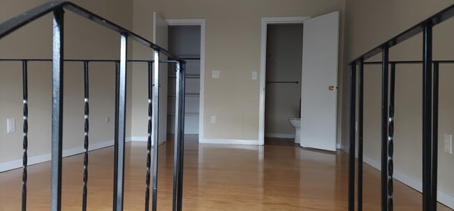 Building Photo - 1 Samoset Ave