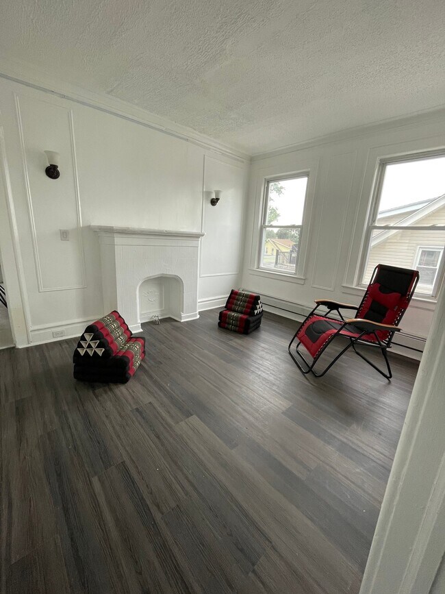 Foto del edificio - 1 Vassar Ave