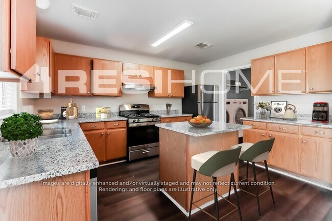 Building Photo - 2747 Villa Del St