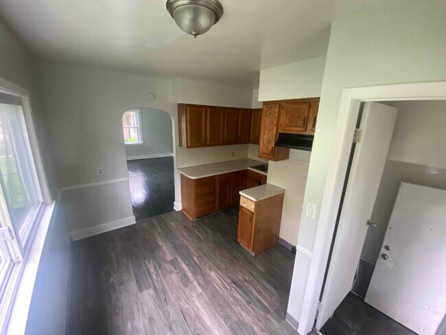 Building Photo - 1310 Forest Hill Ave