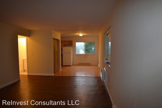 Building Photo - 5143 Colerain Ave