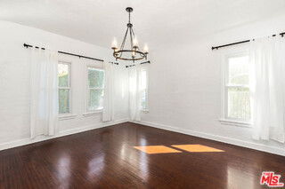 Foto del edificio - 6620 W 6th St