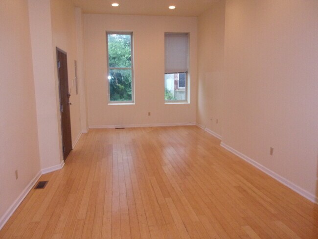 Photo - 1532 N 17th St Apartment