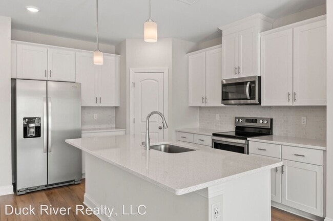 Building Photo - 3 br, 2 bath House - Taylor Landing 731 Pr...
