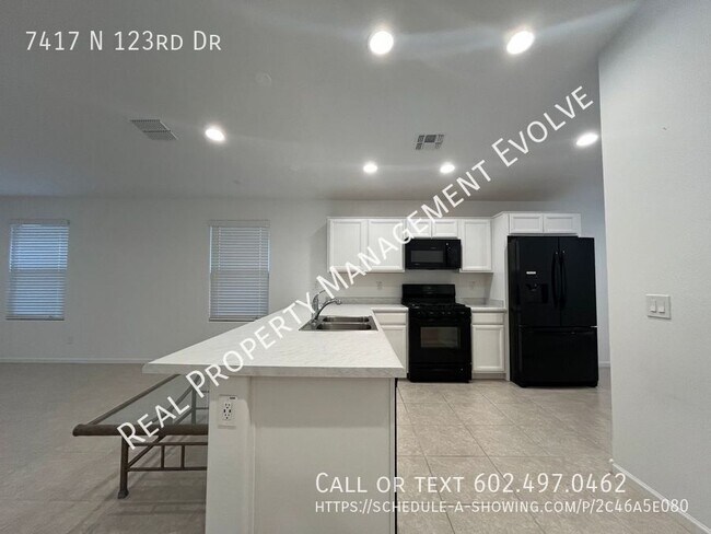 Building Photo - 7417 N 123rd Dr