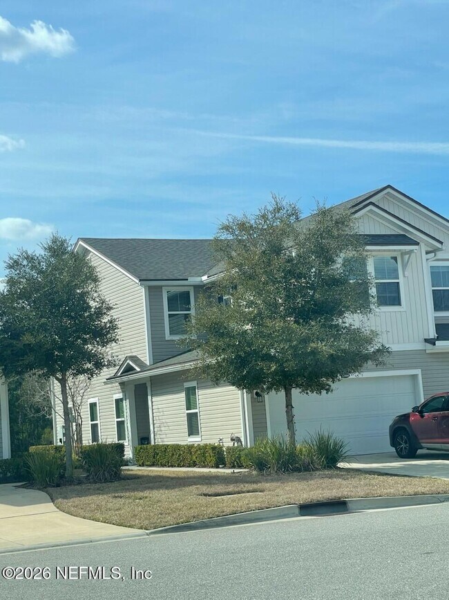 Building Photo - 13984 Sterely Ct N