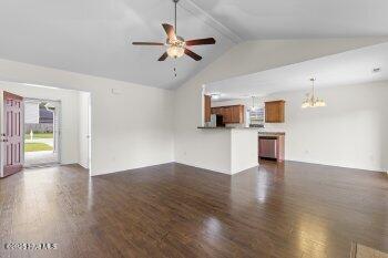 Foto del edificio - 302 Ashley Meadow Ln