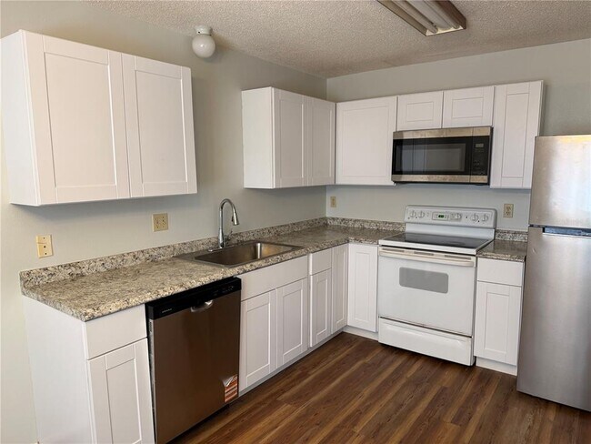 Foto del edificio - 1780 Shadow Ln