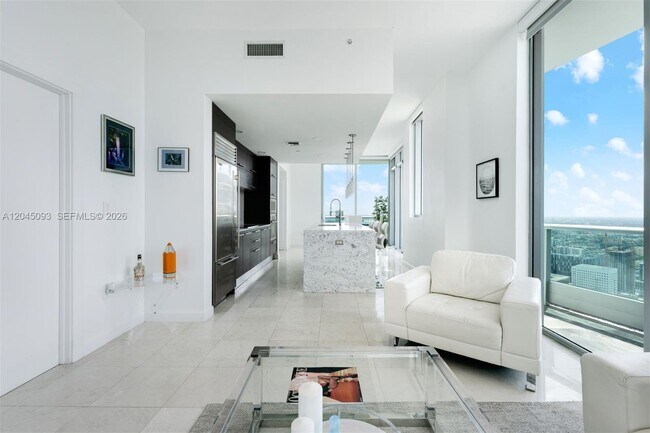 Foto del edificio - 900 Biscayne Blvd