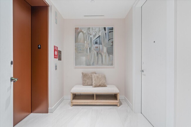 Foto del edificio - 220 SE Mizner Blvd