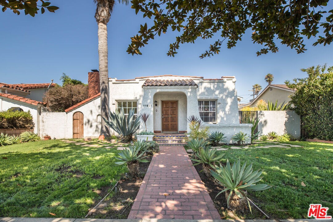11811 Ayres Ave, Los Angeles, CA 90064 - House Rental in Los Angeles ...