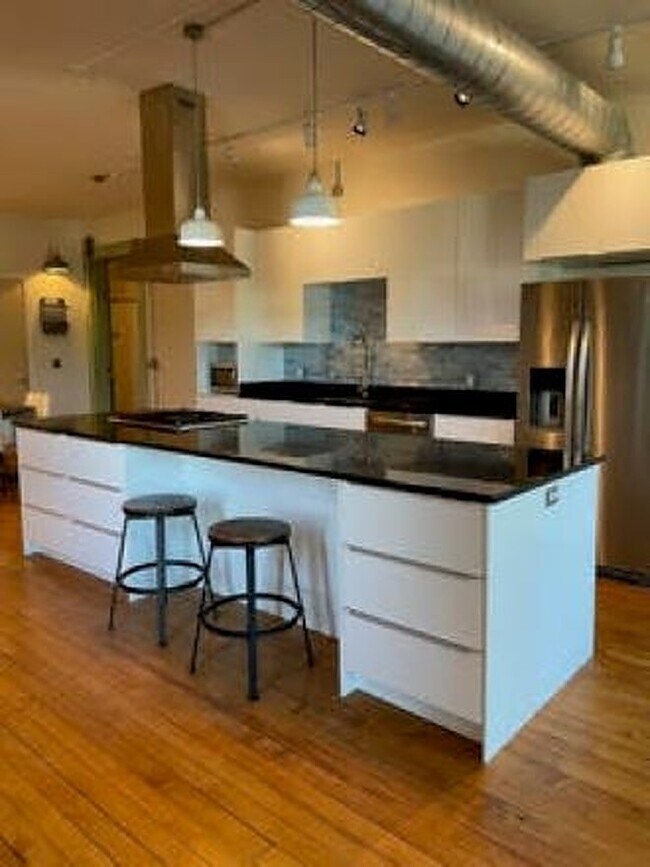 Building Photo - 436 Wayne Ave