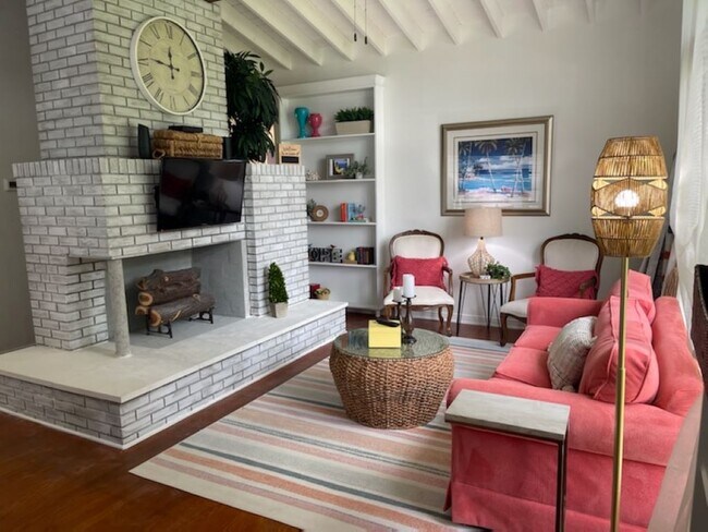 Photo - 8418 N Gomez Ave House