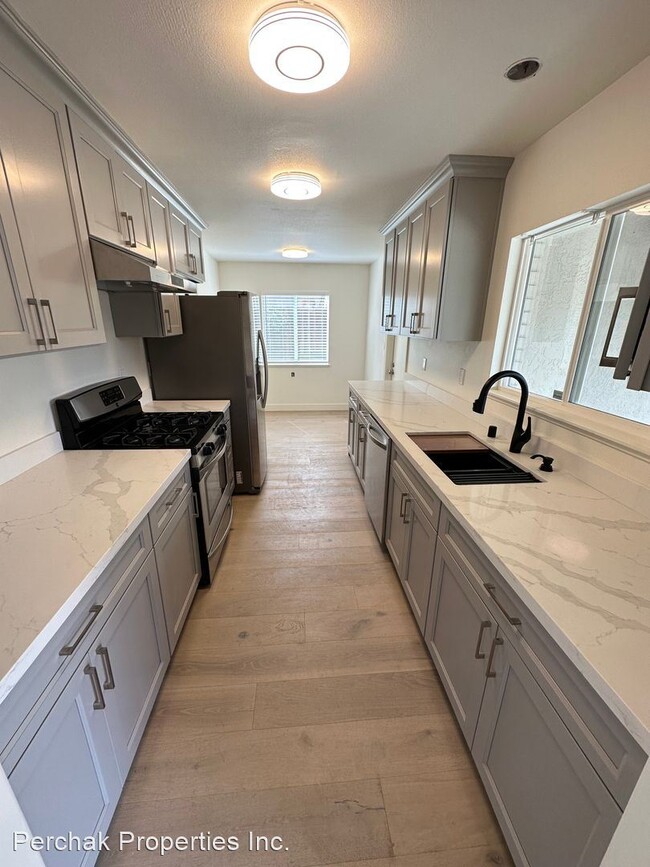 Foto del edificio - 4 br, 2 bath House - 49 San Carlos Ct.