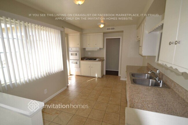 Foto del edificio - 8465 Vassar Ave