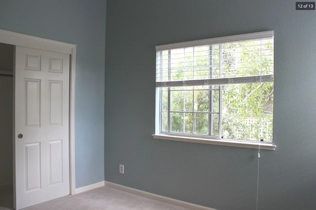 Building Photo - 5873 Lake Crowley Pl