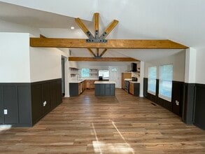 Building Photo - 4400 Green Spring Dr