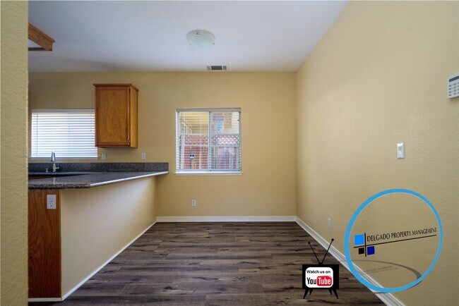 Building Photo - Large 4 BR/3BA home available