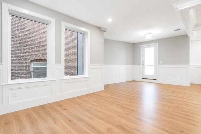 Foto del edificio - 261-263 Washington St