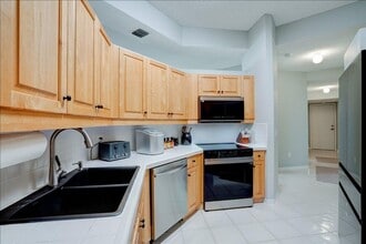 Building Photo - 10173 Andover Coach Cir