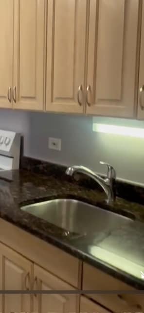 Photo - 601 E 32nd St Apartment