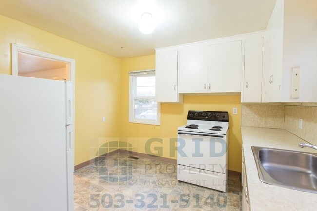 Building Photo - 2 Bedroom House Available in Kenton Area!