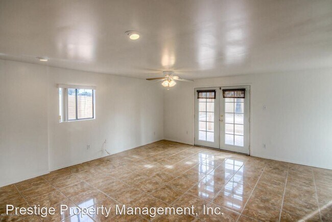 Foto del edificio - 4 br, 2 bath House - 4656 E 14th St