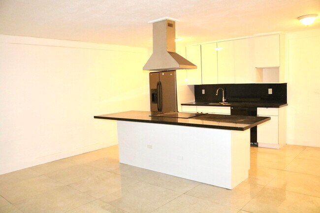 Foto del edificio - 1920 N 65th Way