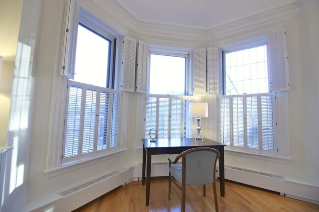 Foto del edificio - 387 Commonwealth Ave