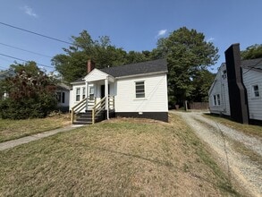 Building Photo - 913 Glenwood Ave