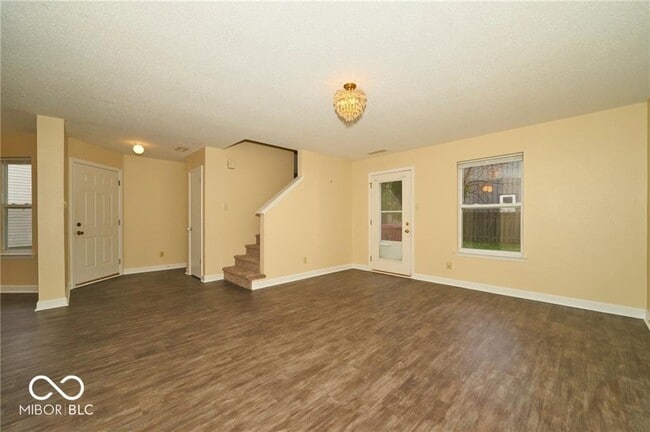 Building Photo - 12772 Crescent Dr
