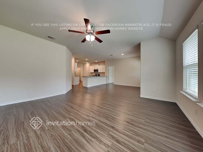 Building Photo - 753 Jamestown Ln
