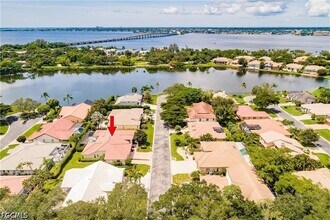 Building Photo - 9811 Ensign Ct