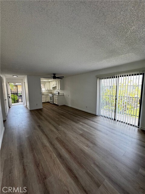 Building Photo - 1999 Maple Ave