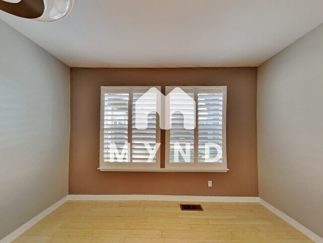 Building Photo - 14580 S Quiet Meadow Dr