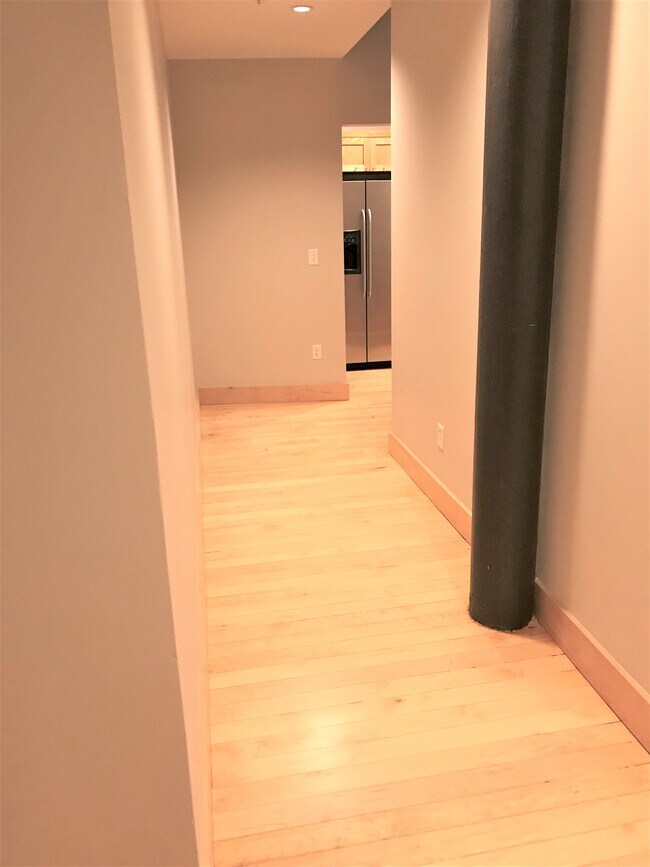 Foto del edificio - 105 S 9th St