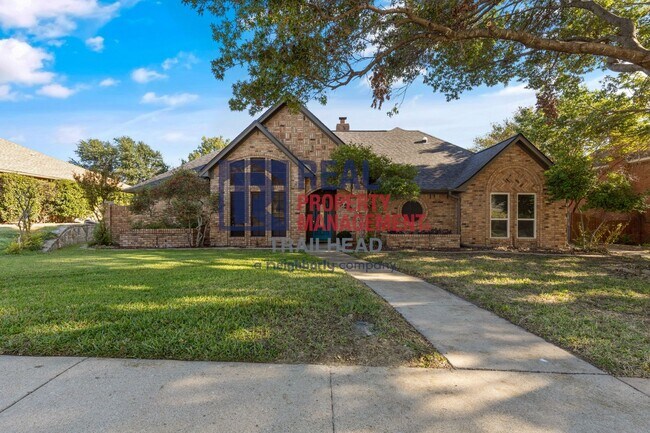 Foto del edificio - Charming 3 Bed 2 Bath Home in a Great Neighborhood - Private Pool!