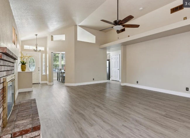 Building Photo - 747 Chenin Blanc Dr