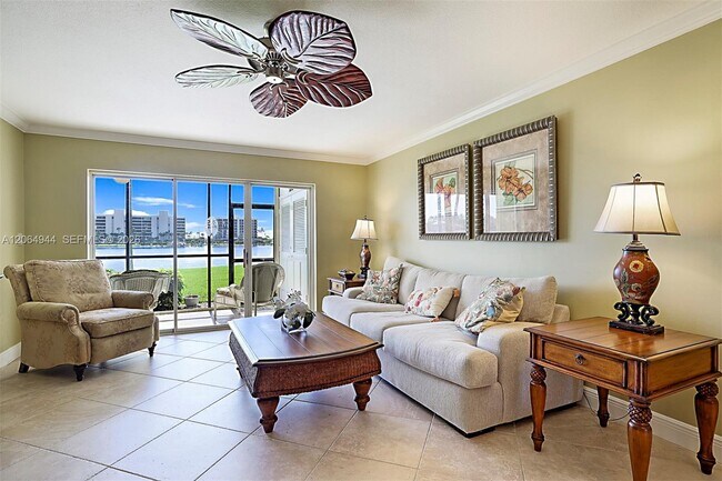 Building Photo - 100 Intracoastal Pl