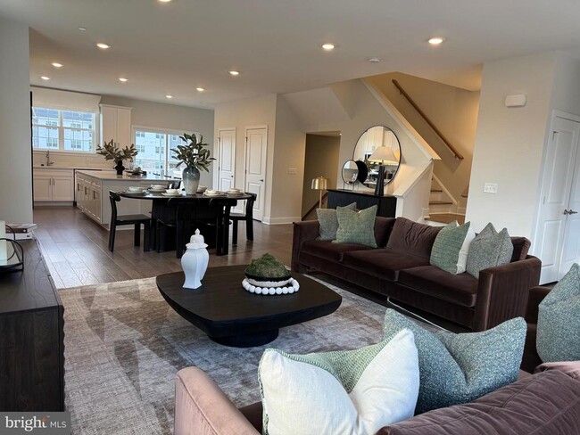 Building Photo - 113 FRED CLARK Dr