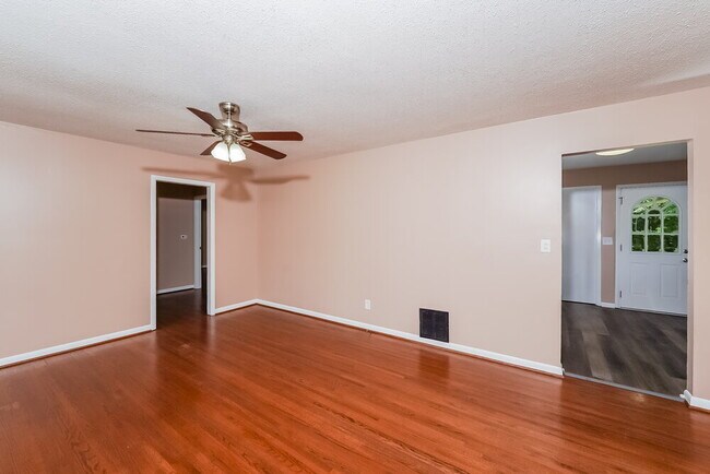 Foto del edificio - 417 19th Terrace NE