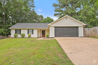 Building Photo - 124 Spanish Moss Dr