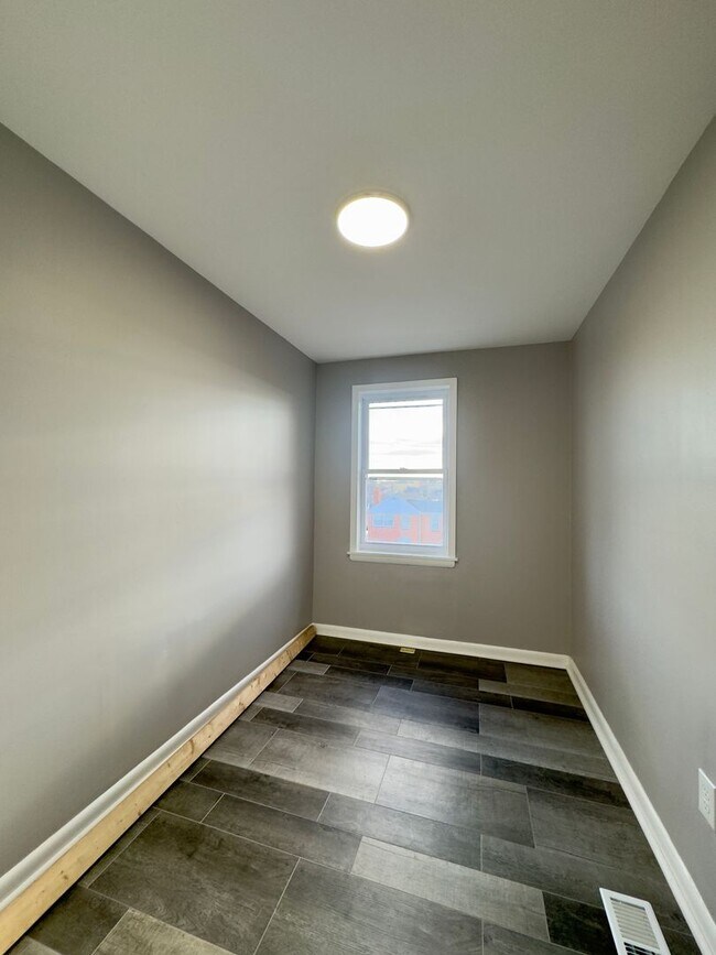 Foto del edificio - Charming 4 Bed/2 Bath in Dundalk