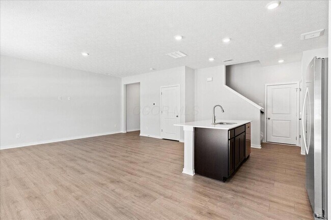 Foto del edificio - 1489 Jarry Ave