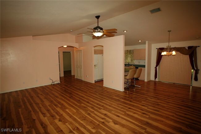 Foto del edificio - 2314 SE 5th Ct