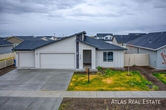 Building Photo - 13164 S Coquille River Ave