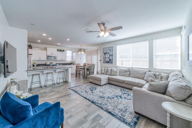 Building Photo - 3 br, 2.5 bath House - 3772 Longford Way